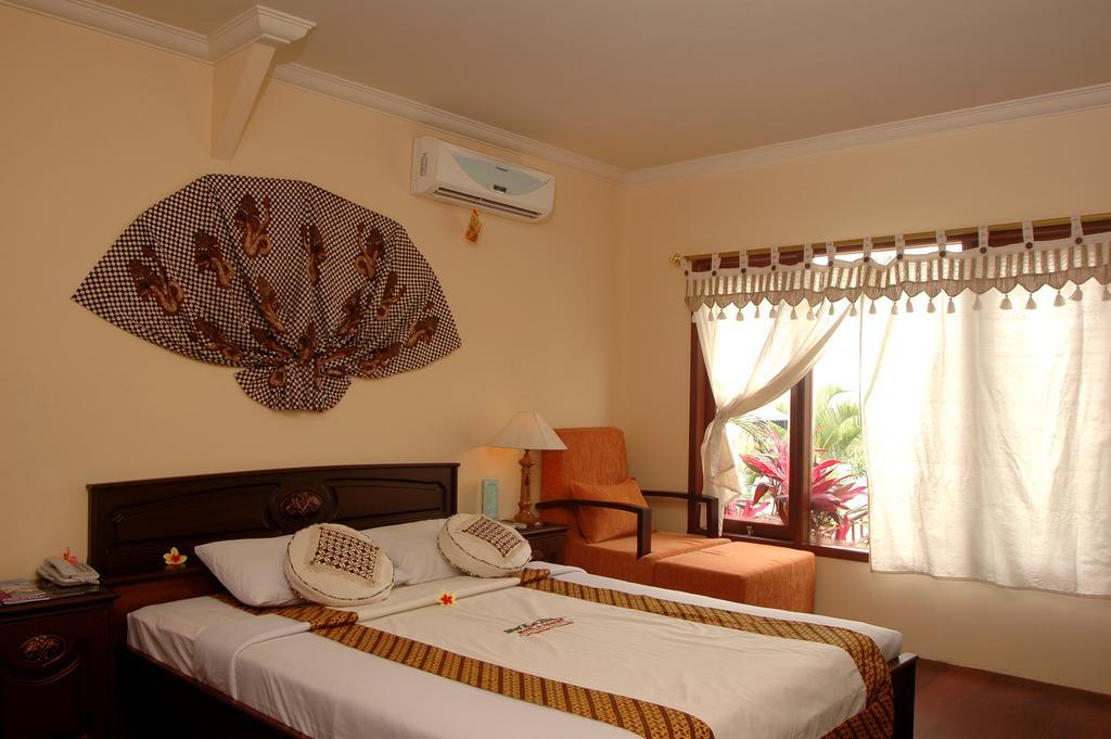 Swaloh Resort & Spa Kalangbret Ngoại thất bức ảnh