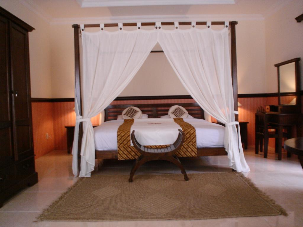 Swaloh Resort & Spa Kalangbret Ngoại thất bức ảnh